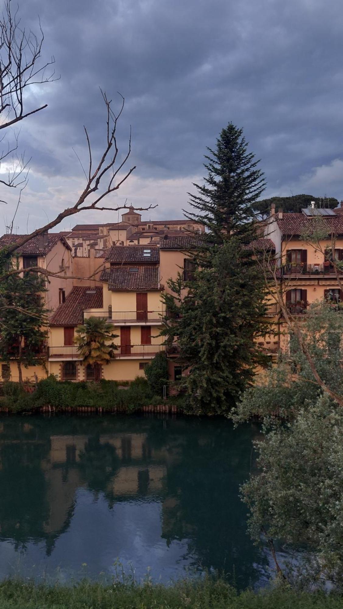 La Finestra Sul Velino, Uno Splendore Da Vivere 列蒂 外观 照片